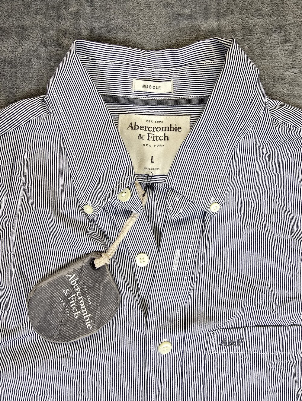 Abercrombie & Fitch Striped Button Down Shirt Size Large Muscle Pinstripe